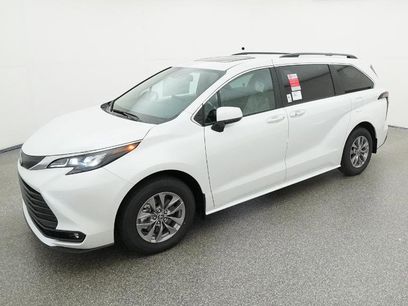 New 2025 Toyota Sienna XLE