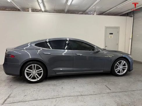Used 2014 Tesla Model S P85 RWD image 9