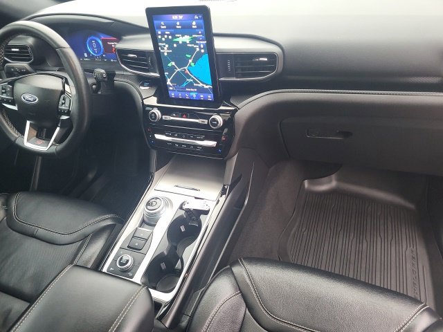 Used 2023 Ford Explorer ST w/ Technology Package AWD/4WD image 3