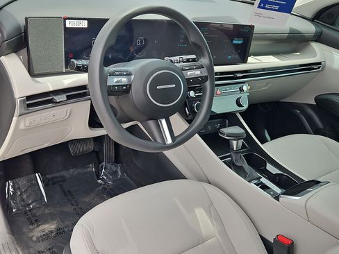 Used 2026 Hyundai Tucson SEL FWD image 13