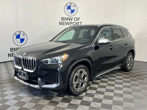 Used 2024 BMW X1 xDrive28i w/ Convenience Package AWD/4WD image 3