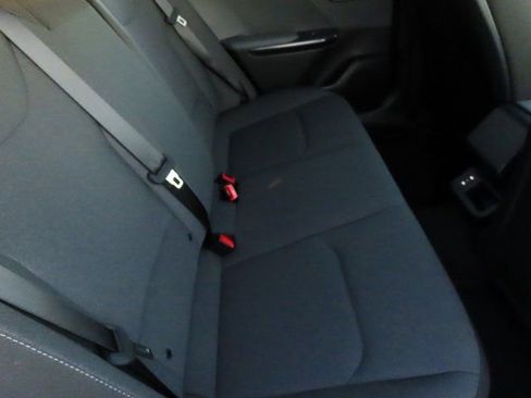 New 2025 Kia K4 LXS image 13