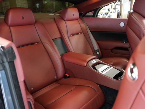 Used 2016 Rolls-Royce Wraith image 15