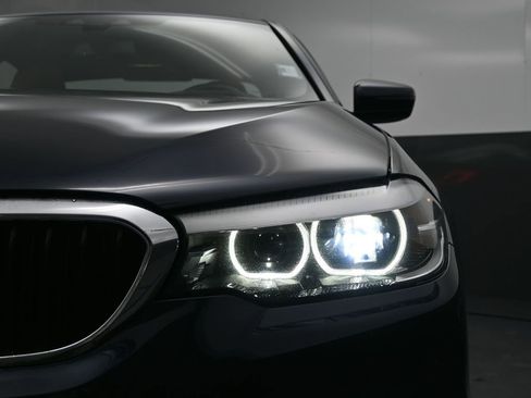 Used 2019 BMW 540i xDrive image 12