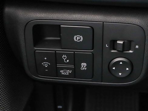 Used 2024 Hyundai Ioniq 6 SEL RWD image 32