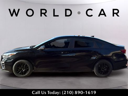 Used 2021 Kia Forte Sedan image 8