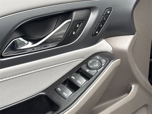 Used 2020 Chevrolet Traverse Premier w/ LPO, Floor Liner Package image 27