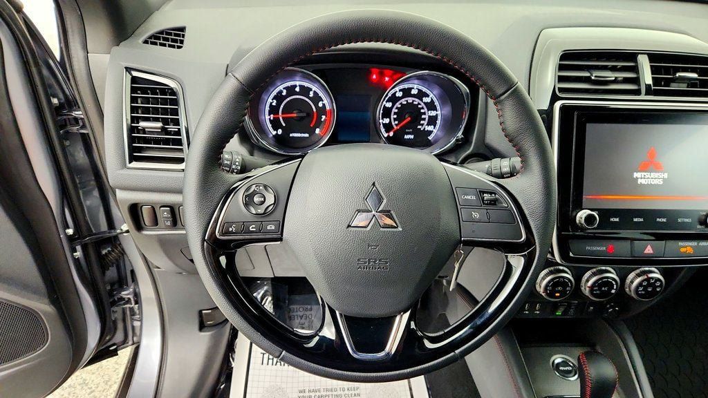 Used 2025 Mitsubishi Outlander Sport AWD image 13
