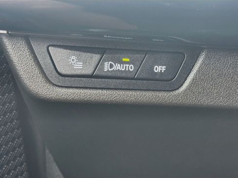 Used 2026 BMW X2 xDrive28i AWD/4WD image 17