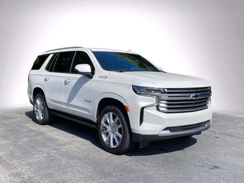 Used 2024 Chevrolet Tahoe High Country w/ Premium Package AWD/4WD image 2