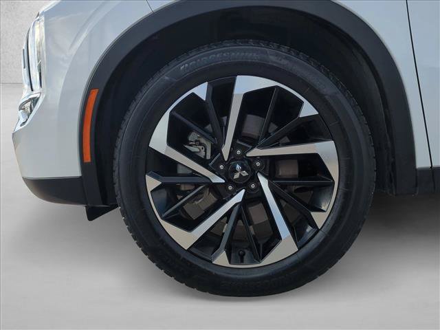 Used 2022 Mitsubishi Outlander SE AWD/4WD image 23