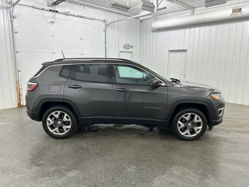 Used 2021 Jeep Compass Limited AWD/4WD image 35