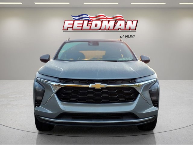 Used 2024 Chevrolet Trax LT w/ LT Convenience Package FWD image 8