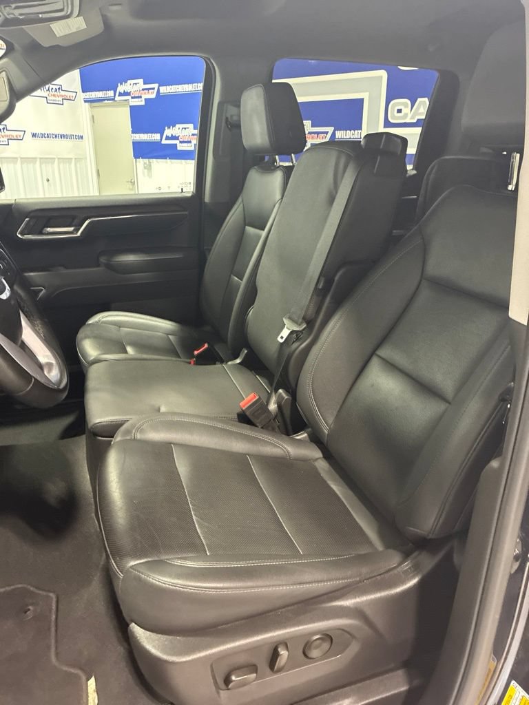 Used 2025 GMC Sierra 1500 SLT AWD/4WD image 19