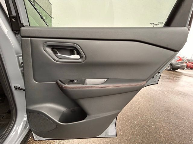 Used 2026 Nissan Rogue SV AWD/4WD image 41