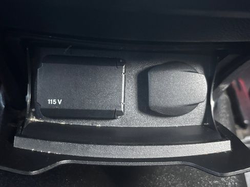 Used 2021 Mercedes-Benz GLC 300 GLC 300 image 35