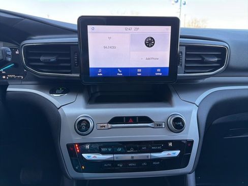 Used 2021 Ford Explorer XLT w/ Equipment Group 202A image 27