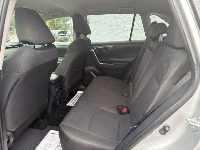 Used 2025 Toyota RAV4 LE AWD/4WD image 15