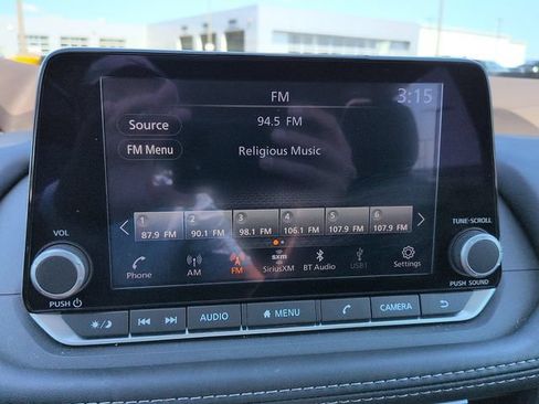 Used 2023 Nissan Rogue SV w/ SV Premium B Package FWD image 21
