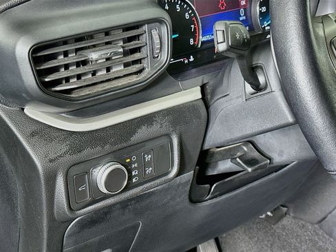 Used 2020 Ford Explorer XLT w/ Comfort Package RWD image 17