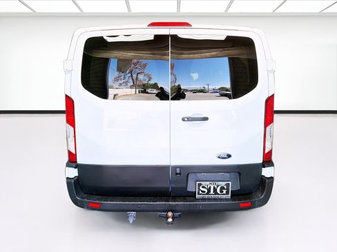 Used 2020 Ford Transit 150 XL RWD image 5