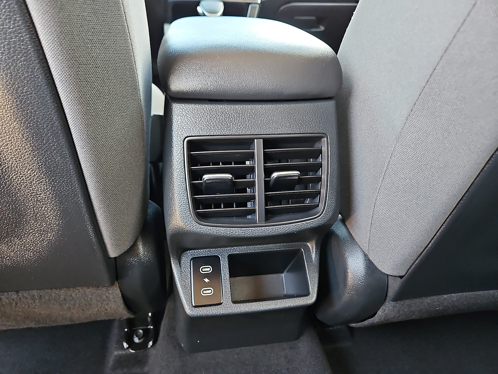 Used 2026 Kia Seltos LX AWD/4WD image 9