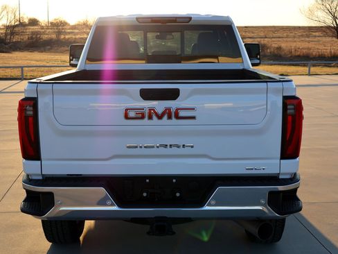 Used 2025 GMC Sierra 2500 SLT w/ Texas SLT Premium Package image 8