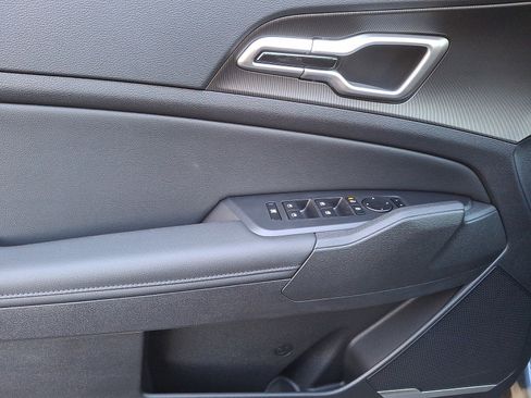 New 2026 Kia Sportage EX w/ EX Panoramic Sunroof Package image 5