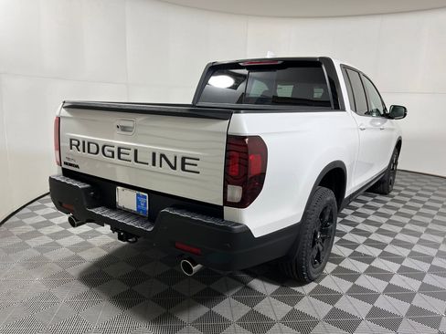New 2026 Honda Ridgeline Black Edition image 7