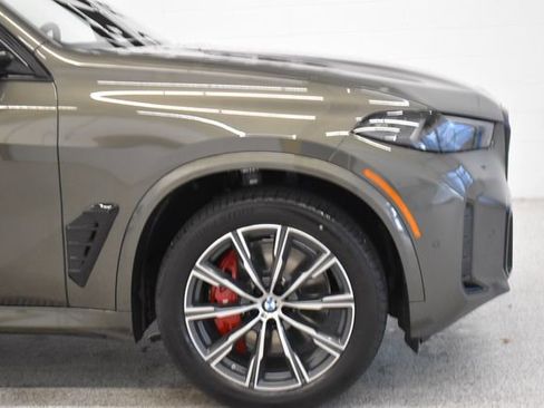 New 2026 BMW X5 xDrive40i w/ M Sport Package AWD/4WD image 13