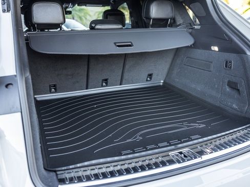 Certified 2023 Porsche Cayenne GTS image 20