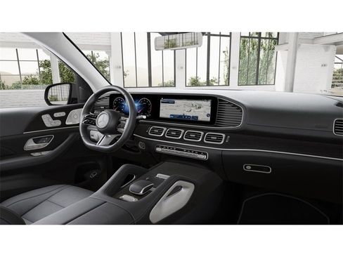New 2026 Mercedes-Benz GLS 450 4MATIC image 6