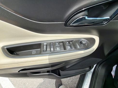 Used 2019 Buick Encore Preferred w/ Safety Package FWD image 31