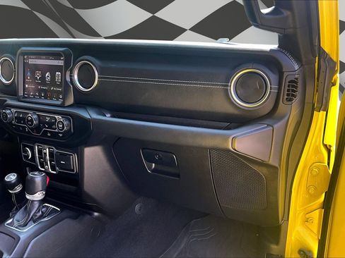 Used 2023 Jeep Wrangler Sahara w/ Cold Weather Group image 16