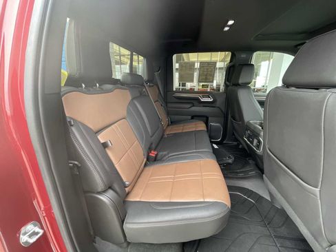 Used 2024 Chevrolet Silverado 2500 High Country w/ High Country Premium Package image 27