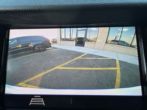 Used 2020 Chevrolet Trax LT w/ LT Convenience Package image 18