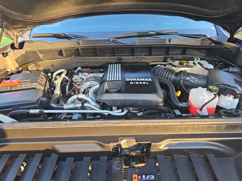 Used 2024 GMC Sierra 1500 AT4 w/ Technology Package AWD/4WD image 33