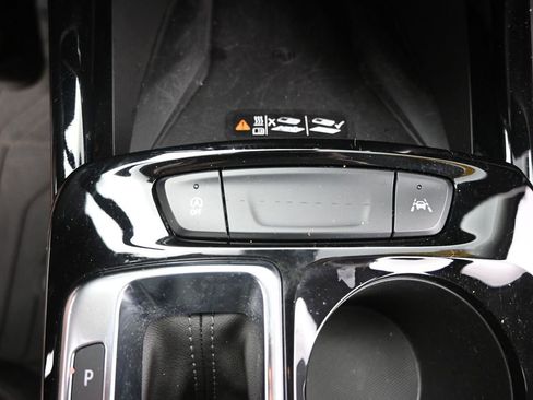 Used 2024 Chevrolet Trax ACTIV w/ Sunroof Package FWD image 30