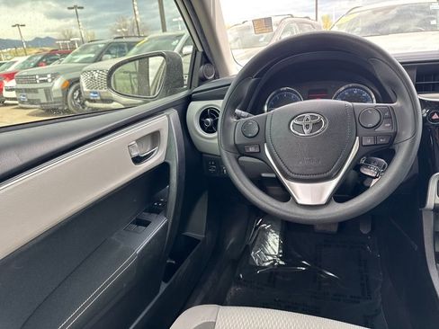 Used 2019 Toyota Corolla LE image 27