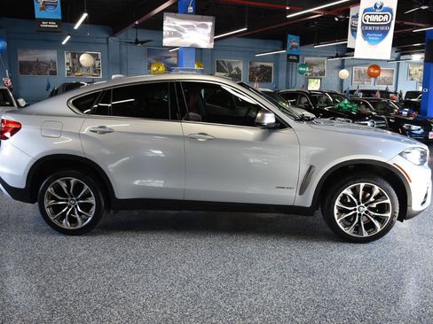 Used 2018 BMW X6 xDrive35i w/ Premium Package Essential AWD/4WD image 2