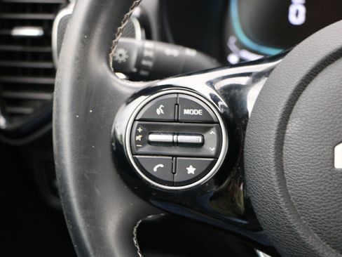 Used 2023 Kia Soul GT-Line FWD image 18