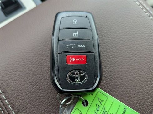 Used 2025 Toyota Land Cruiser image 32