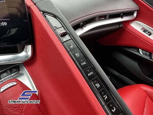 Used 2021 Chevrolet Corvette Stingray Preferred Cpe w/ 2LT image 29