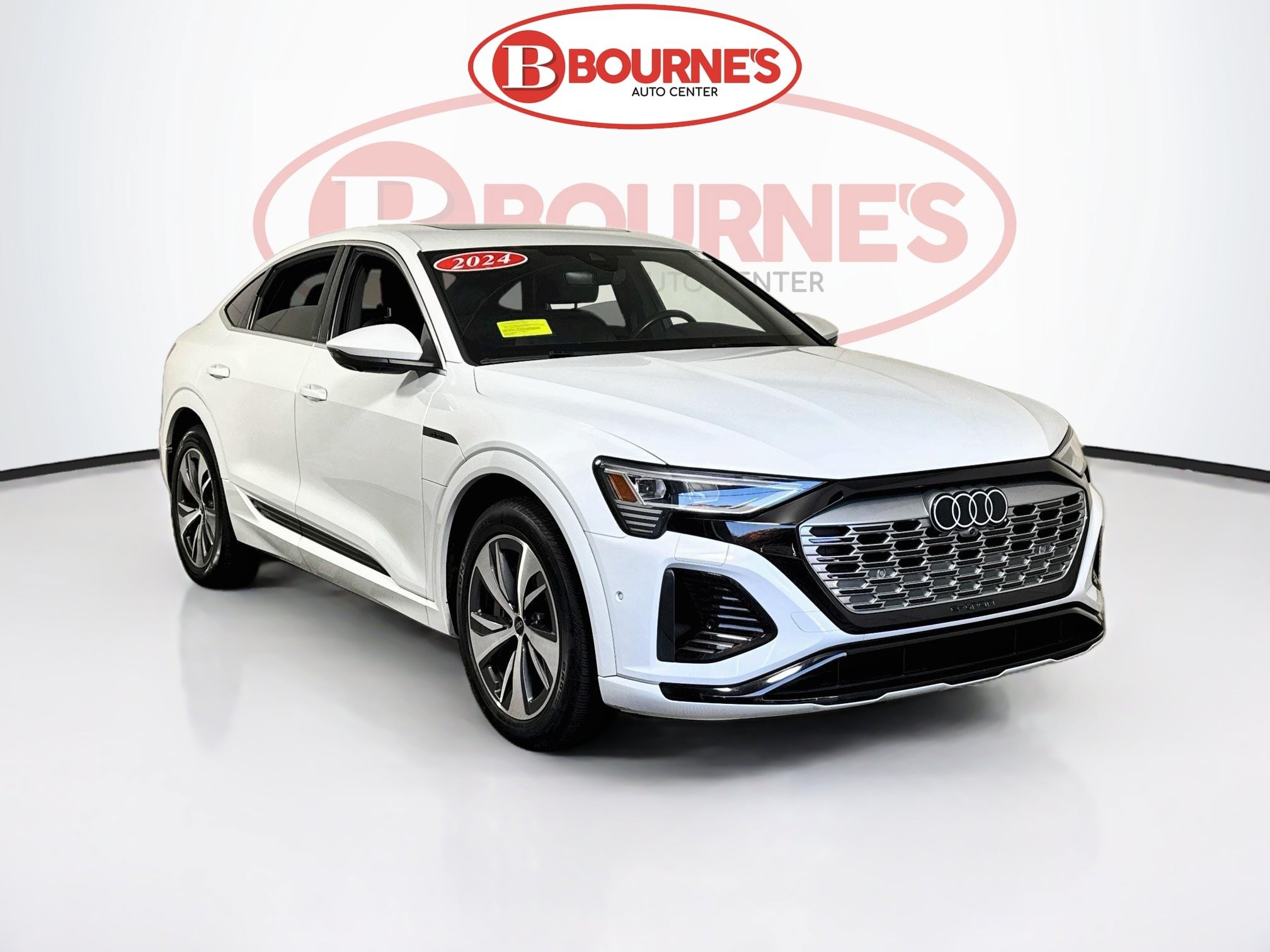 Used 2024 Audi Q8 e-tron Premium Plus AWD/4WD image 1