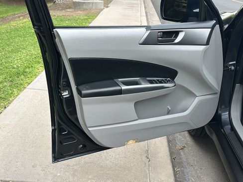 Used 2013 Subaru Forester 2.5X AWD/4WD image 45