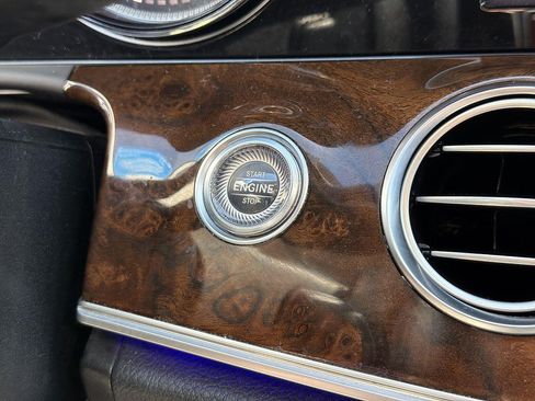Used 2018 Mercedes-Benz E 300 image 16