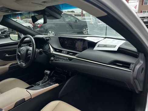 Used 2021 Lexus ES 350 w/ Premium Package image 23