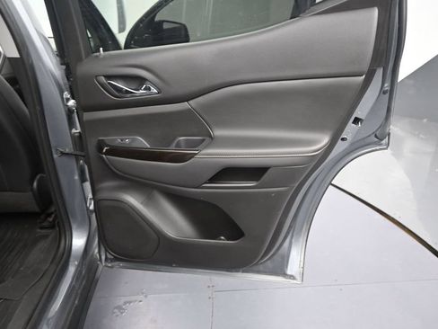 Used 2022 GMC Acadia AT4 AWD/4WD image 21