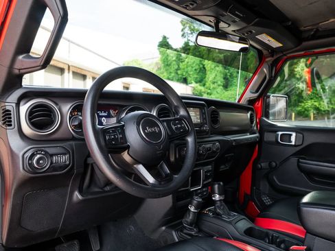 Used 2018 Jeep Wrangler Unlimited Sport AWD/4WD image 24