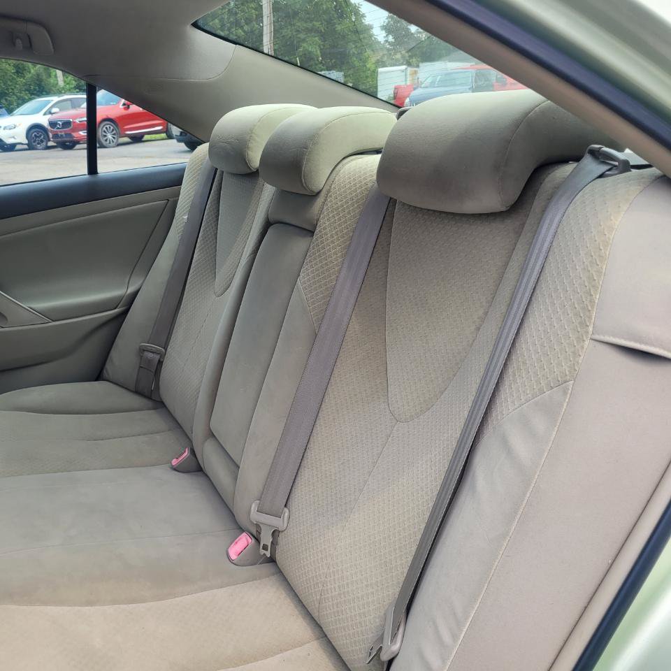 Used 2007 Toyota Camry Hybrid FWD image 29